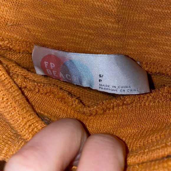 COPY - Free People Beach Ty Set: Orange Pants Size Small & White Crop Top Size … - Picture 7 of 9